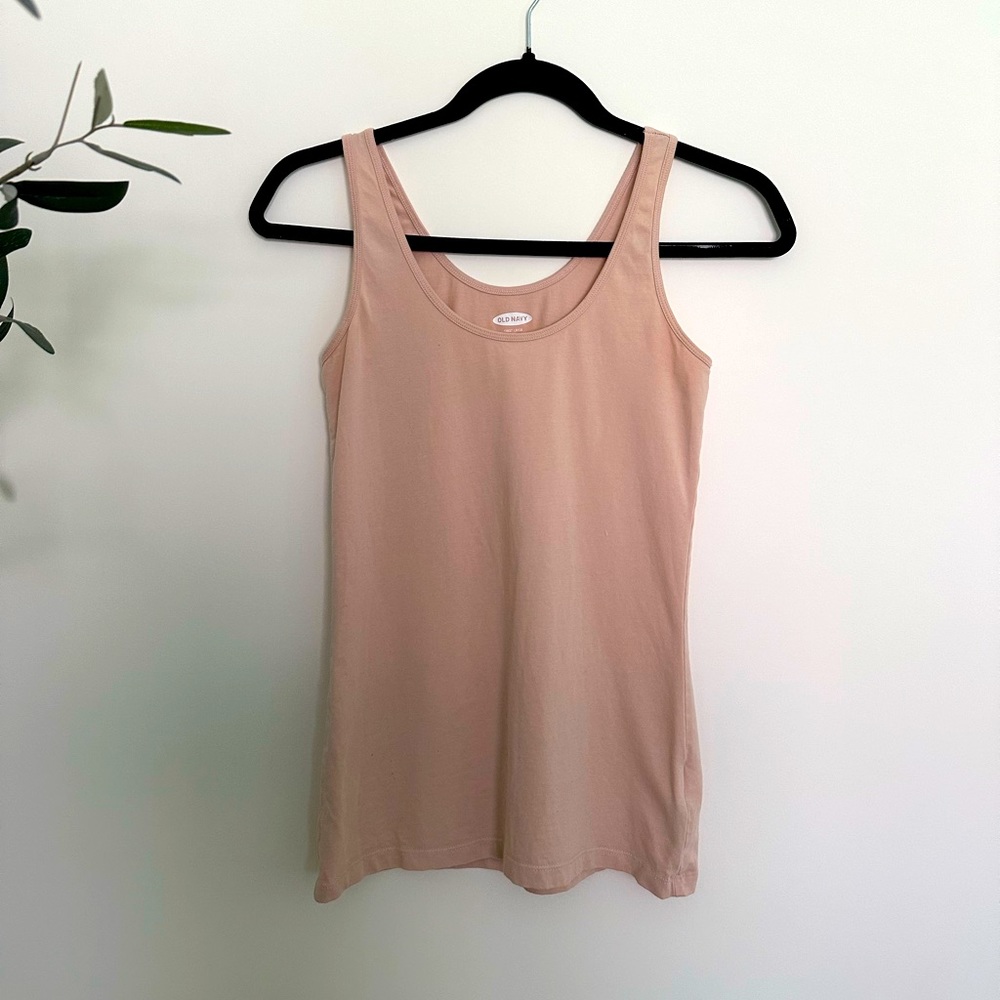 Old navy basic nude first layer tank - size xs